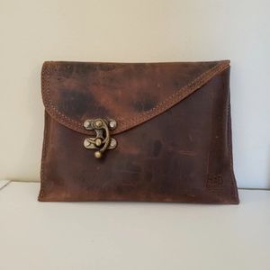 Vintage clutch
